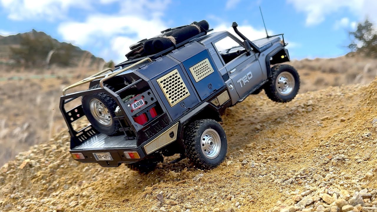 MN82S 1/12 Scale Toyota LandCruiser LC79 offroad ASMR -2