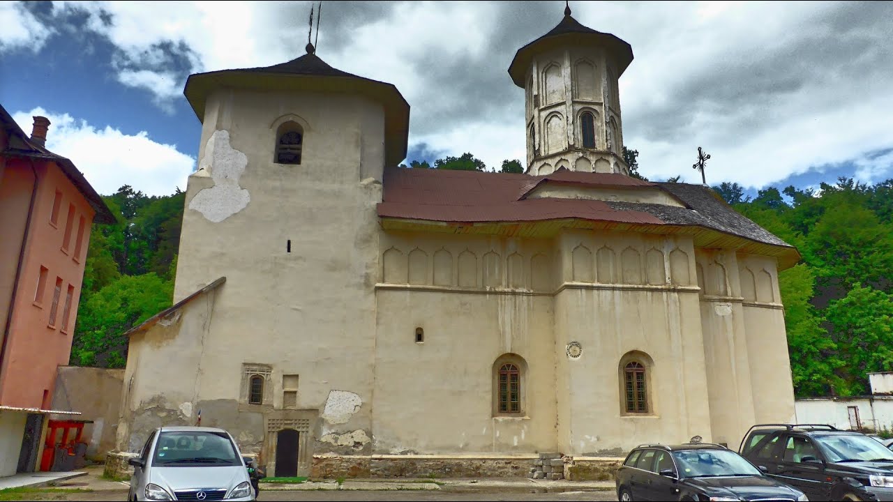 MĂNĂSTIREA BISERICANI - Biserica voievodală Buna Vestire (județul Neamț)