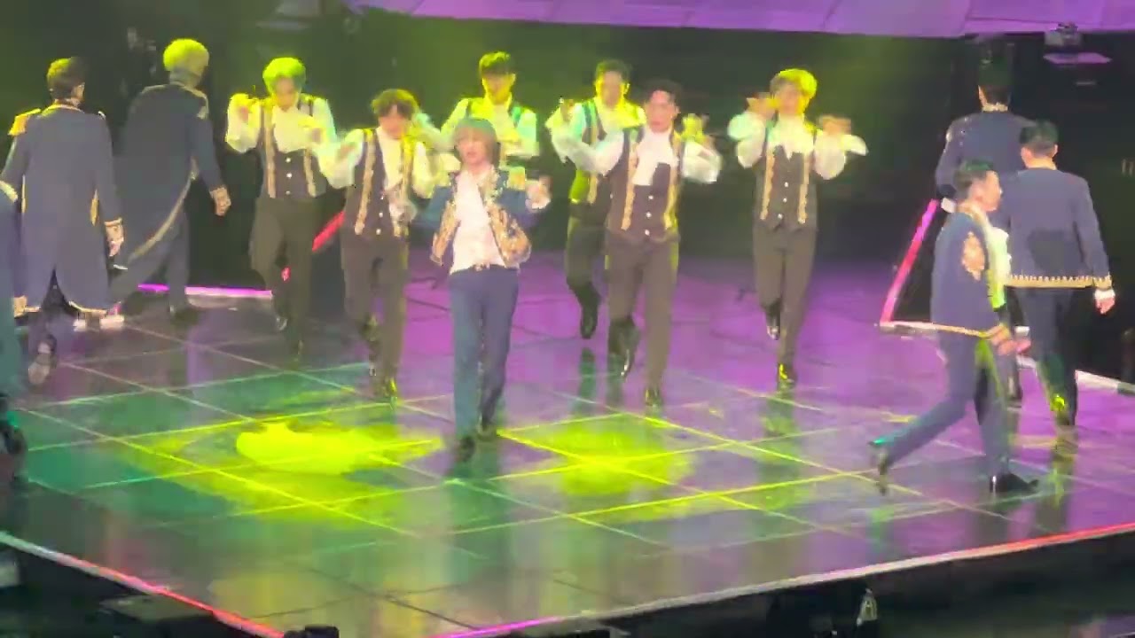 Supershow9 in Seoul Day 3 “ Opening : Burn The Floor + The Crown + Super + Mr Simple ”