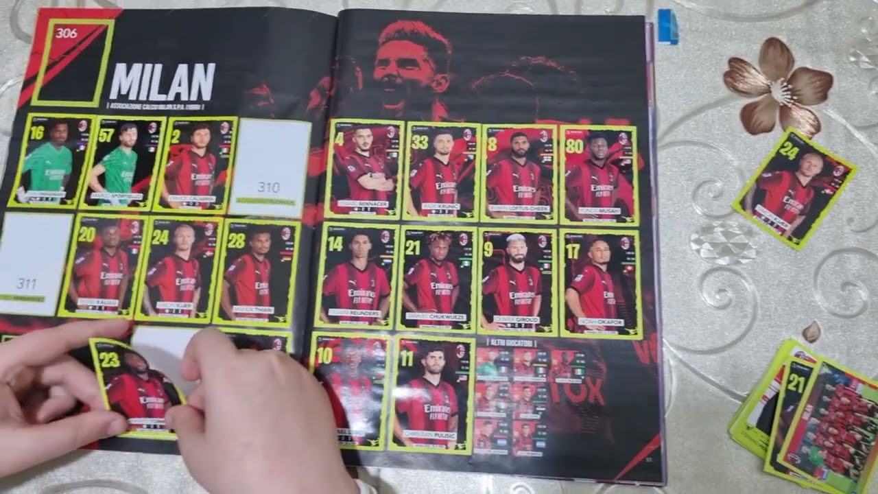 Album dei calciatori 2023-24 attacchiamo le figurine - Pacco intero si o no ?
