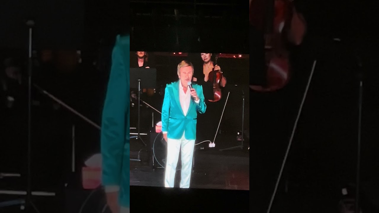 Erol Evgin&rsquo;den fıkralar ve Karadeniz t&uuml;rk&uuml;s&uuml;