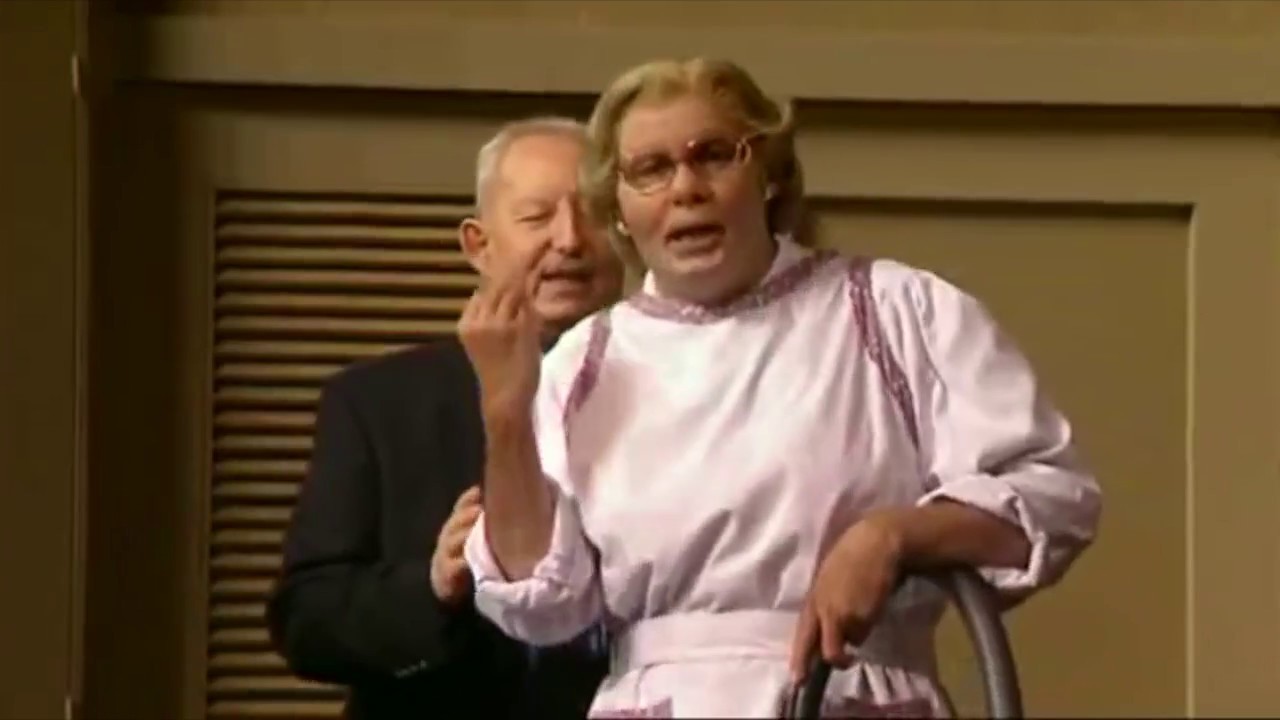 MICHEL LEEB - Madame Doubtfire - La drague