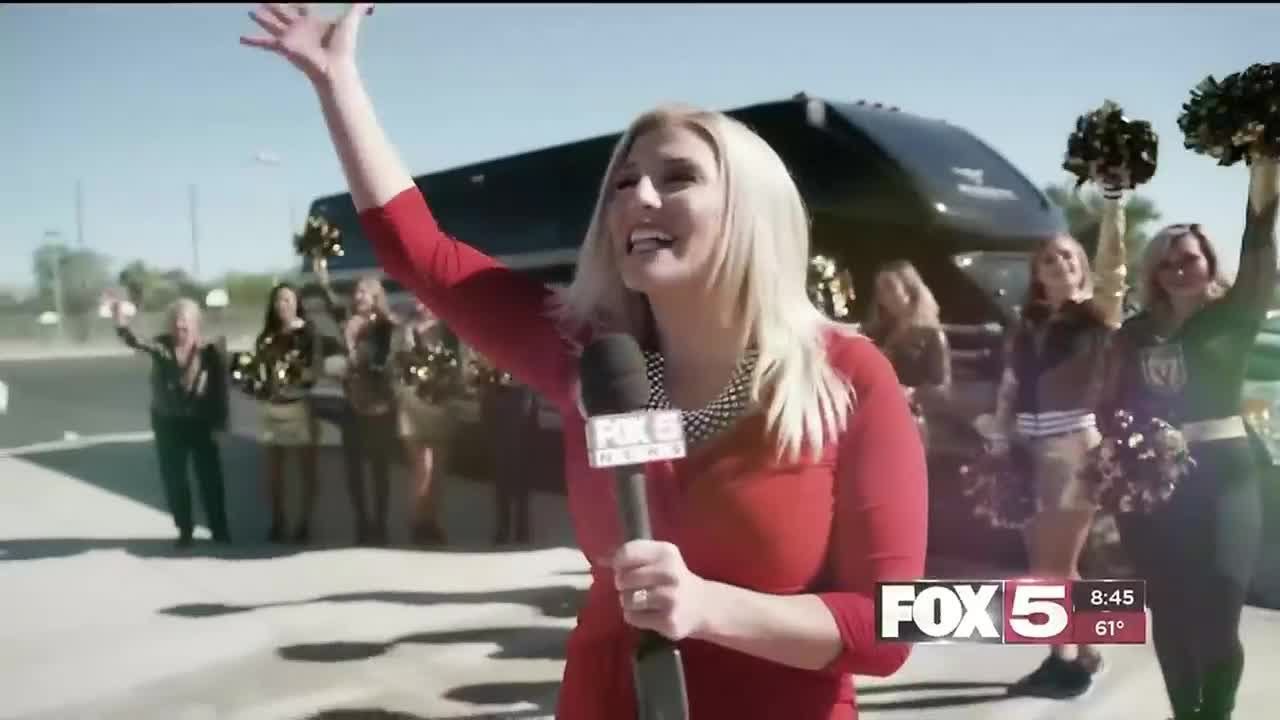 Кассандра Джонс из FOX5 принимает участие в финальном розыгрыше призов Surprise Squad