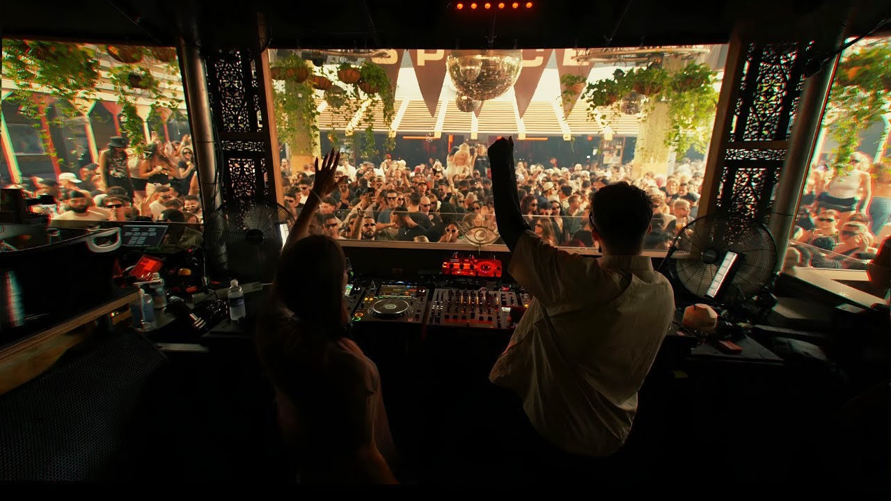 19:26 B2B Layla Benitez @ Club Space, Miami [Full 4K Set]