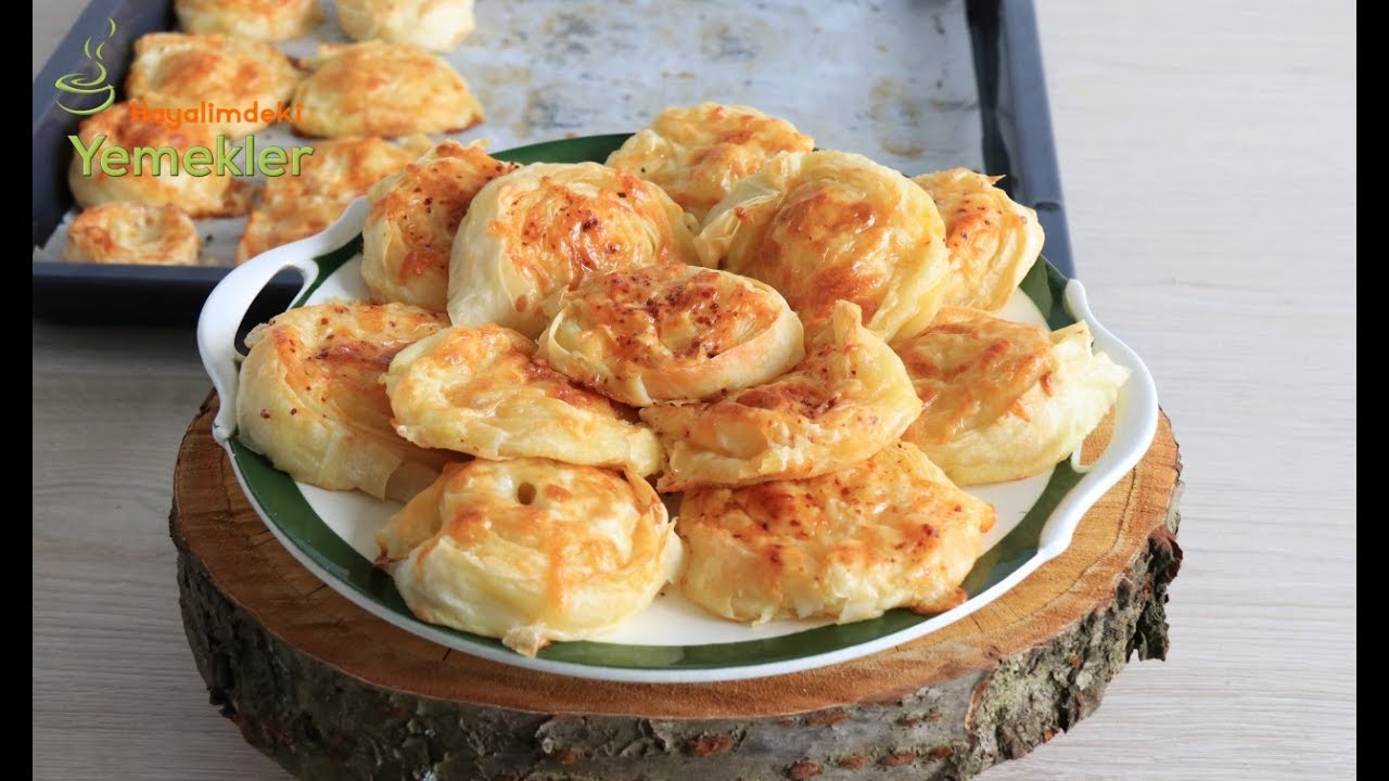 Yok Böyle Lezzet Bayrama Özel Muhteşem BUZLUK BÖREĞİ - Patatesli Kaşar Peynirli Rulo Börek