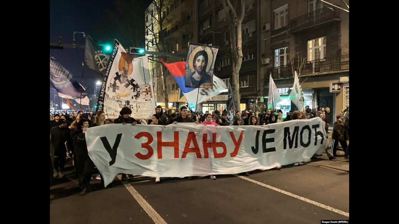 'I dalje stižu otkazi nepodobnima': Podrška profesorima na protestu u Beogradu