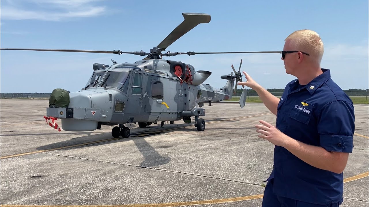 Royal Navy Wildcat vs USCG Dolphin Comparison