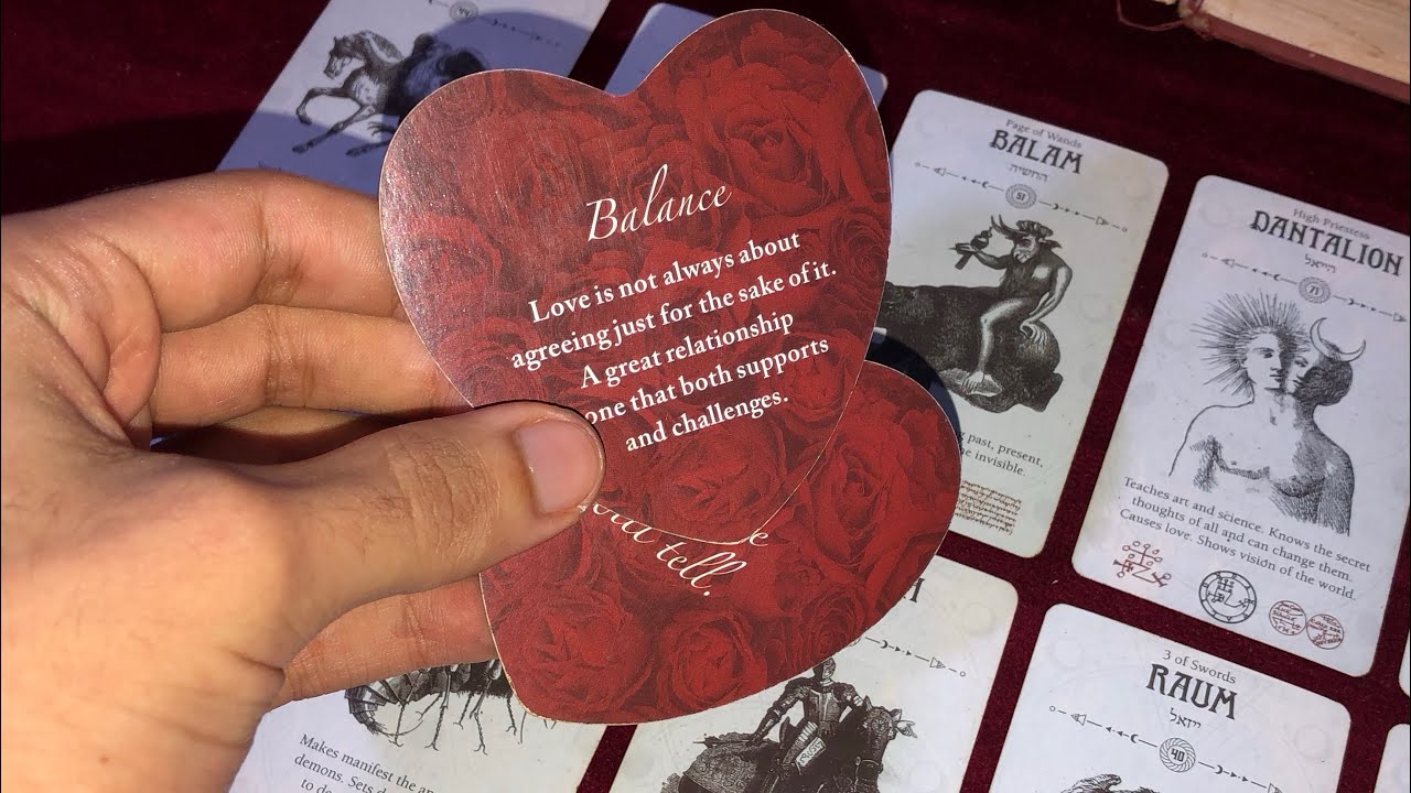 🥀Расклад Таро для Рака ♋️🔮 Что чувствует человек, находящийся на расстоянии? 🌙 Подавленная тоска,...