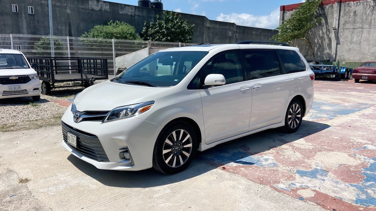 Toyota Sienna Limited 2018