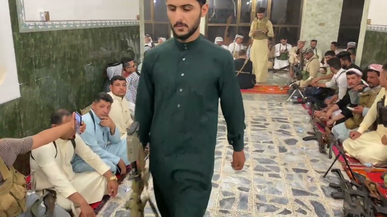الشيخ العام لقبيلة الحواتم الشيخ محمد قائد آل راضي في احدى المناسبات لعام ٢٠٢١