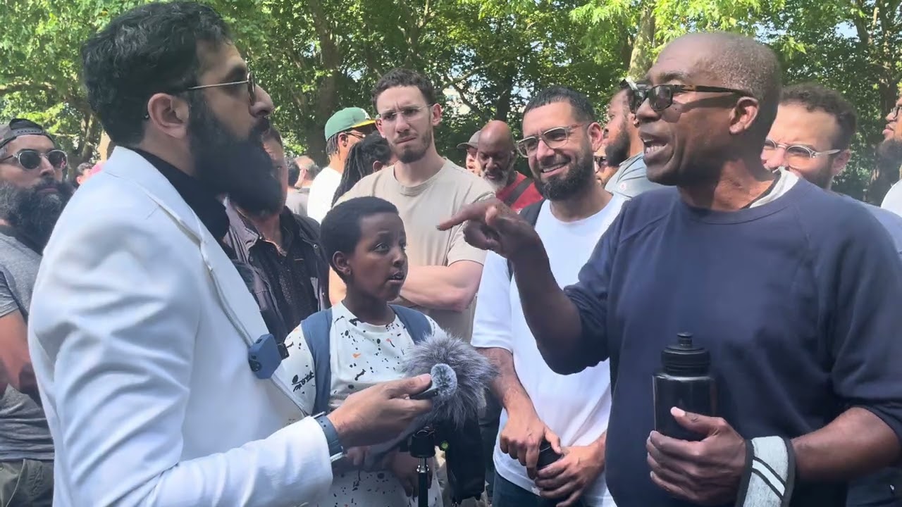 Christian preachers can't handle discussion without insults Islam @smiletojannah  | speakers corner 