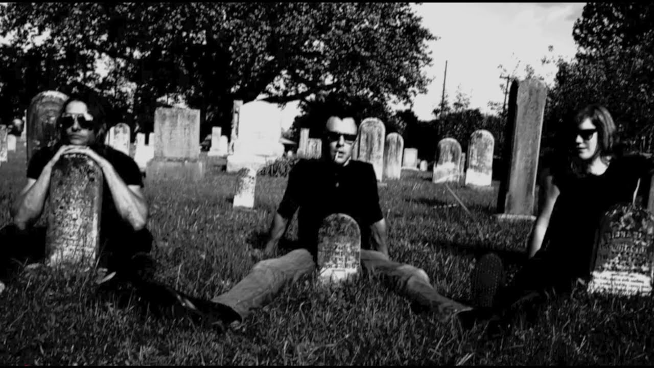 DAS RAD - Silver Latrine