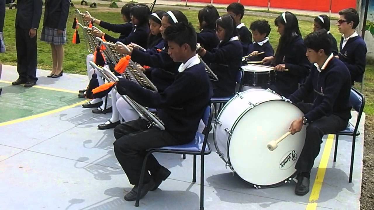 Ensamble de Percusión BICENTENARIO - Himno a PAQUISHA - U.E.M.M.B