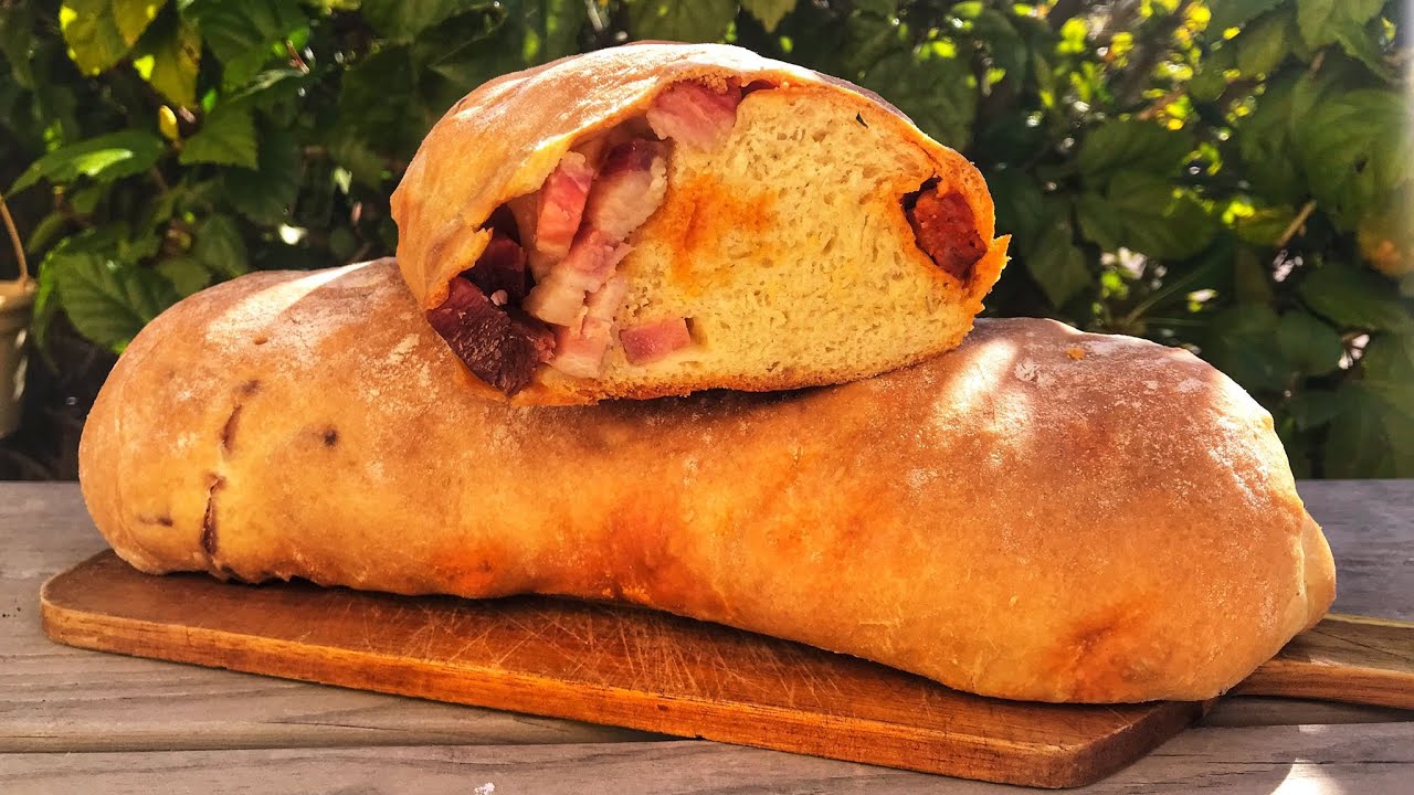 Pan casero  Pan relleno con carne tradicional  FOLAR de Chaves, Semana Santa Portugal