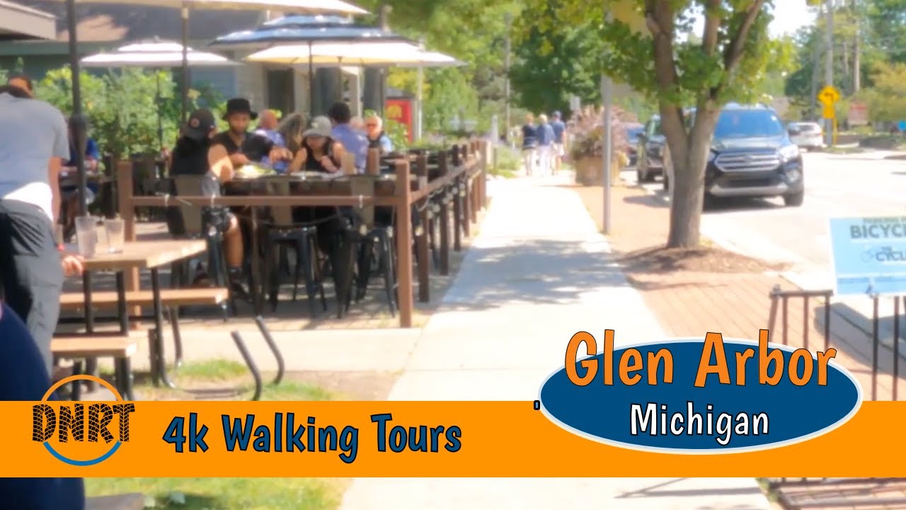 GLEN ARBOR MICHIGAN 4K WALKING TOUR///Late Summer tour of Beautiful Glen Arbor Michigan!