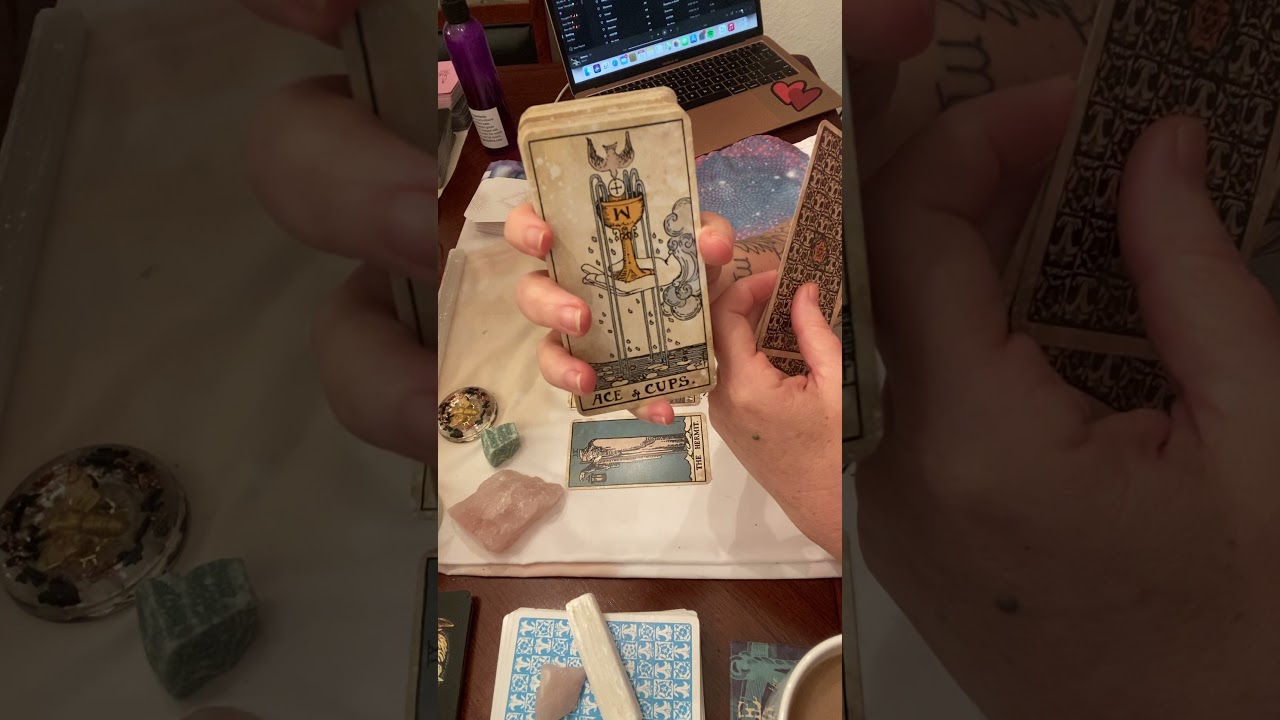 A quick check in on the energy shifts the 11:11 portal is bringing in 🖤✨