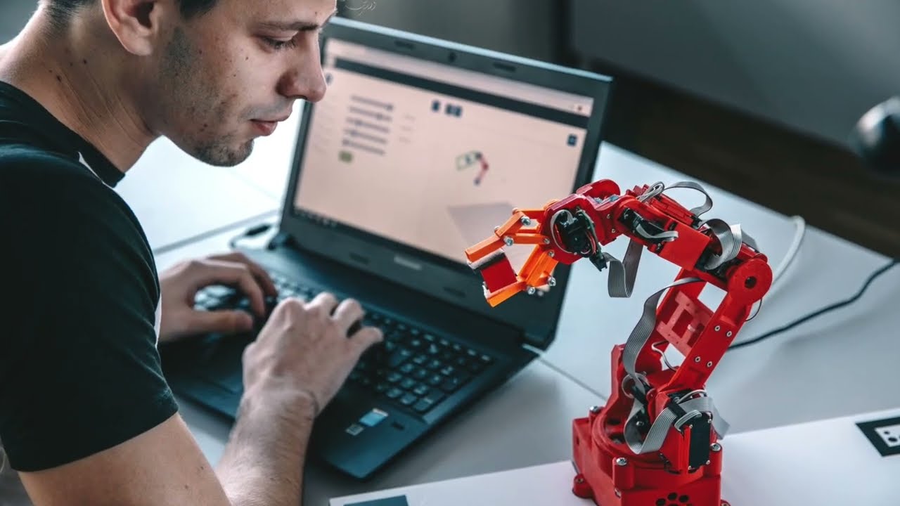 Univerza v Ljubljani, Fakulteta za računalništvo in informatiko (NAKVIS)