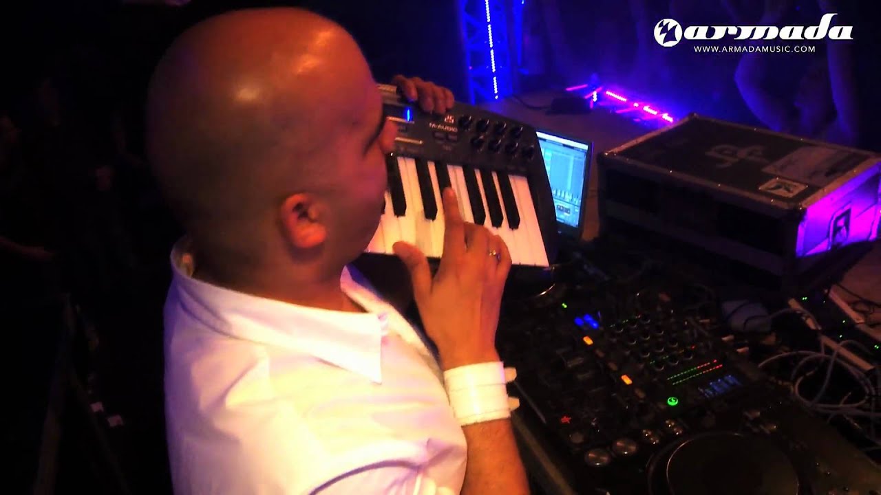 Roger Shah & Signum - Healesville Sanctuary (Official Music Video) [High Quality]