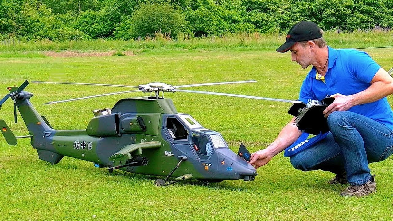 EC-665 EUROCOPTER TIGER GIANT RC SCALE MODEL TURBINE HELICOPTER FLIGHT DEMONSTRATION