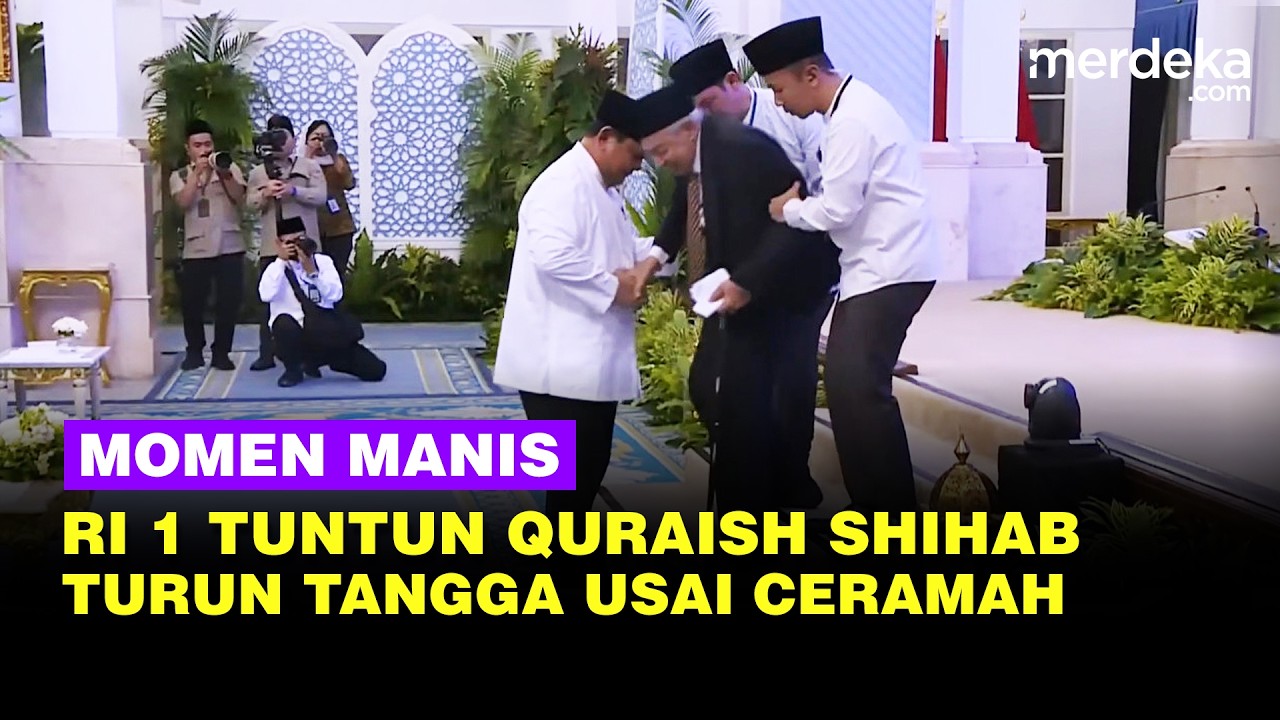 Momen Manis Prabowo Erat Tuntun Quraish Shihab Turun Tangga Usai Ceramah di Istana