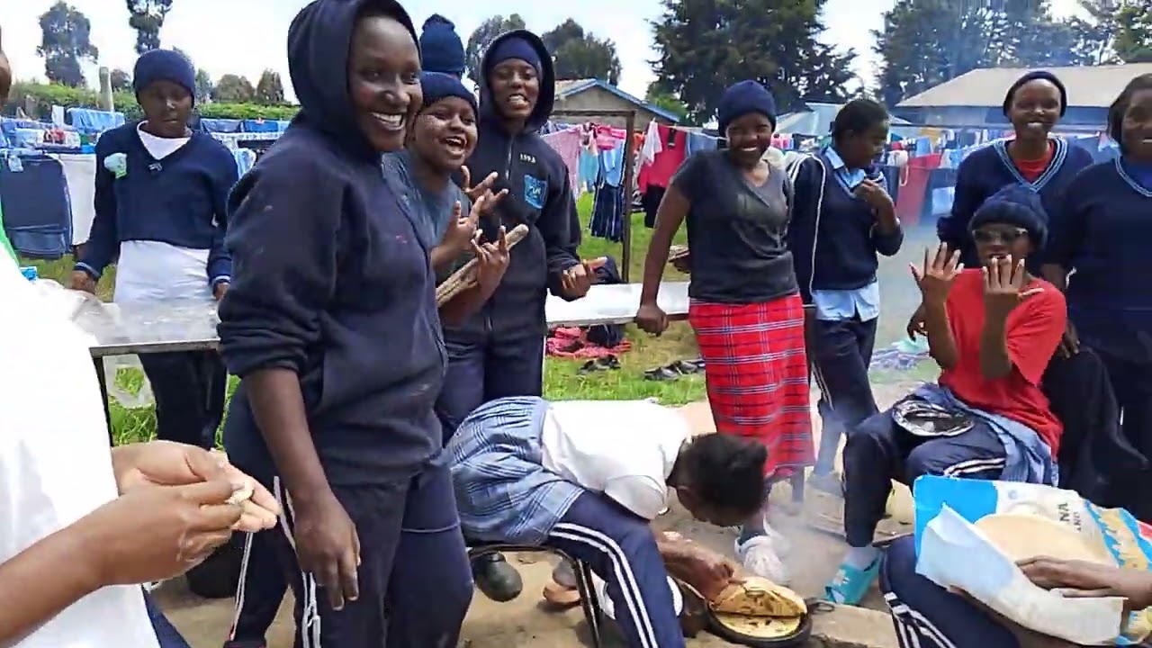 MADARAKA DAY|FUN DAY CHAPO COOKING@lari girls|