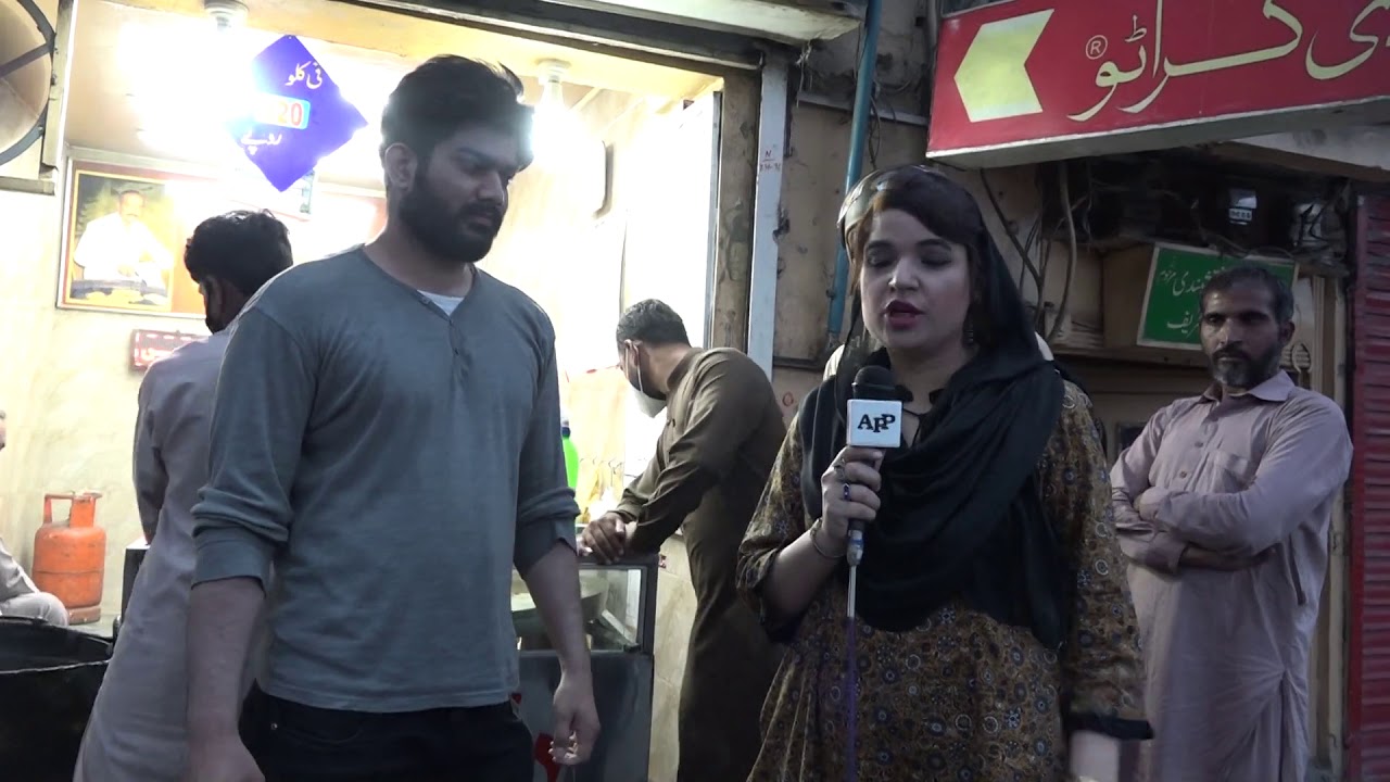 Gratto Jalebi (Amazing Street Food) in Khaabay  at APP NEWS