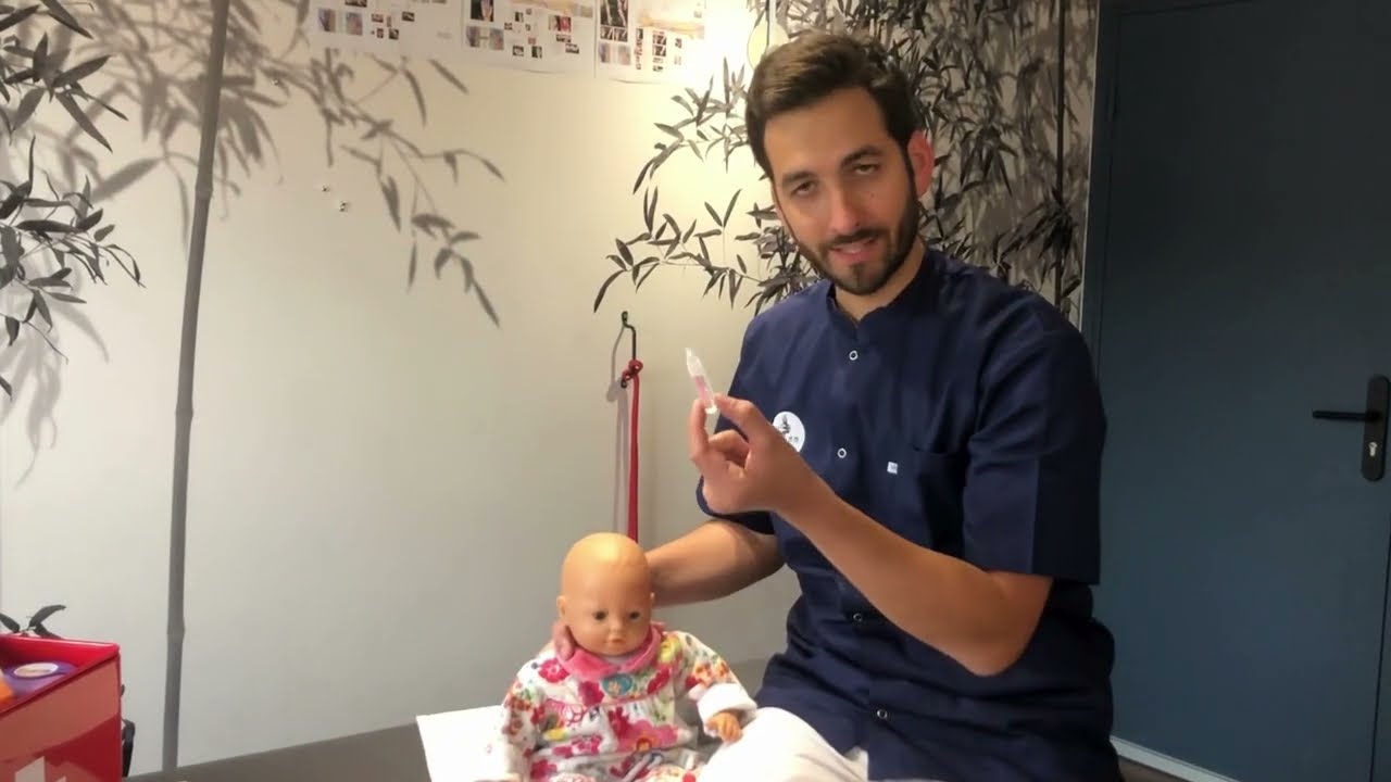 Lavage de nez d'un nourrisson de plus d'un mois (pipette), par le Docteur Gabriel Brault