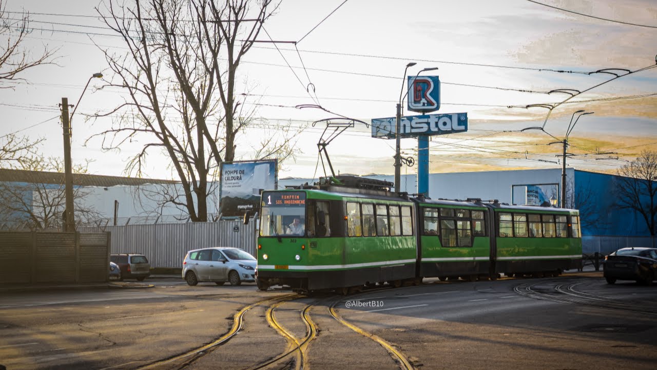 Tramvaiul v3a-ppc 303 pe linia 1