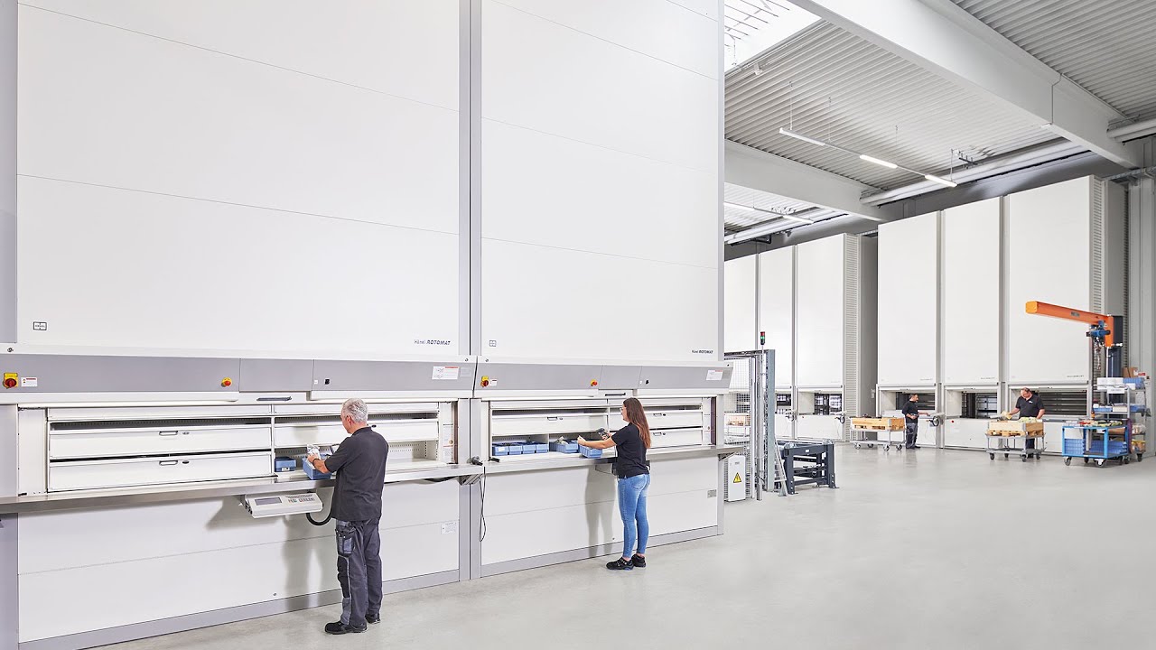 23 Hänel Lean-Lifts® and six Rotomat® storage systems supply the production and service departments