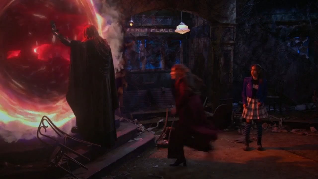 WIZARDS BEYOND WAVERLY PLACE: ALEX RUSSO SACRIFICES HERSELF AND GOES INTO THE PORTAL!