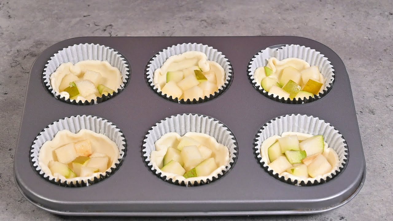 Törtchen mit Gorgonzola, Birne und Honig
