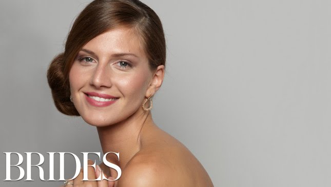 Wedding Hairstyles 101: A Sleek Side Bun – BRIDES
