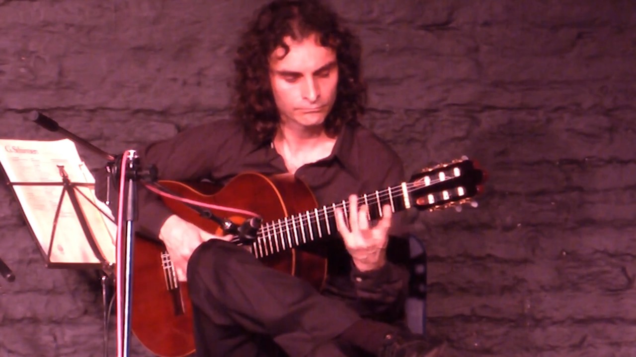 Los futuros murguistas. Música: Jaime Roos. Guitarra y arreglo: Néstor Bellino. (2012).