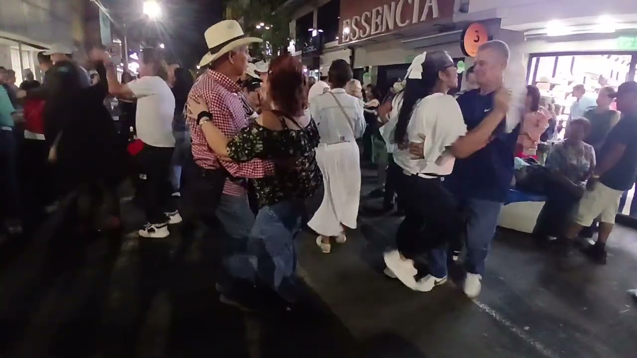 Los integrados parranderos. El borracho pegajoso. Febrero 14 2026