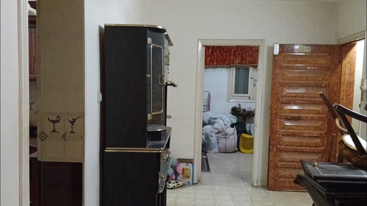 عقارات المنصورة شقه للبيع 115م شارع الملك الكامل عماره سكنيه حصه أرض عدادات تهويه ممتازه 