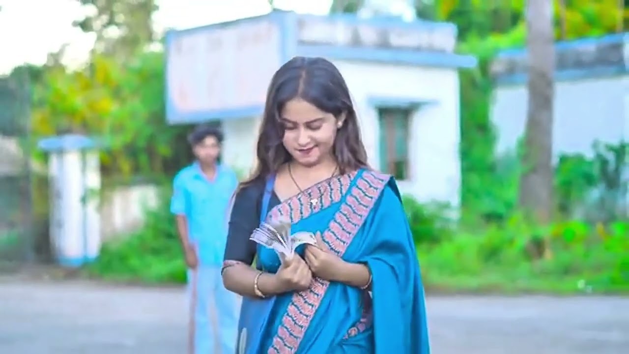 মেডাম যখন টাকা ছুরি করে #trending #youtubevideo #emotional #sadstory 