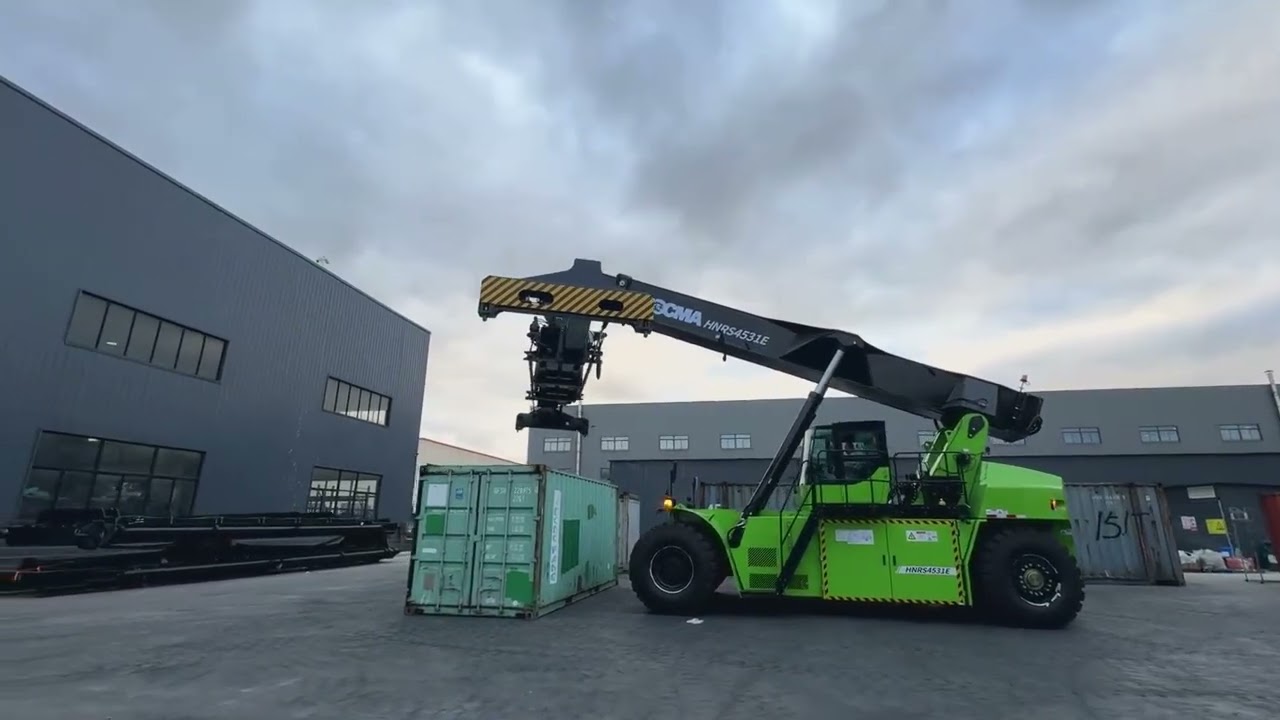 SOCMA electric reach stacker HNRS4531E