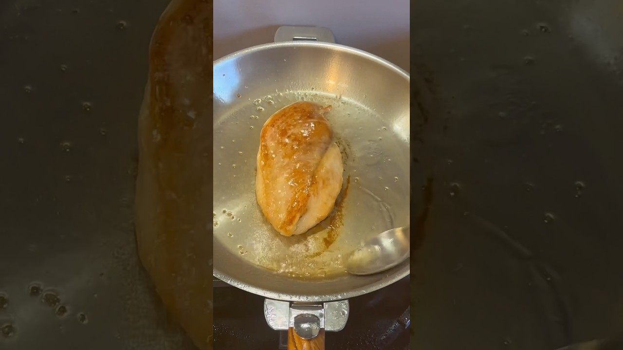 How to cook chicken breast in a stainless steel pan