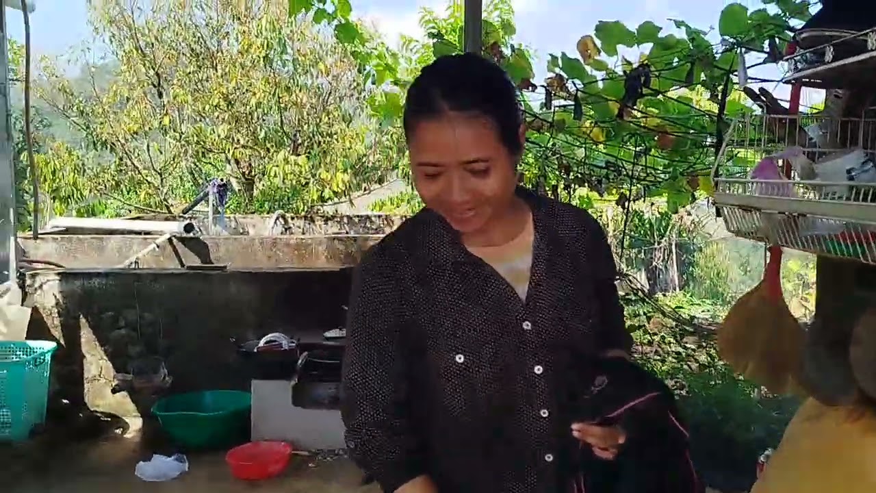 Máy đẩy đồi dốc nên phải dùng 80% Công lực!