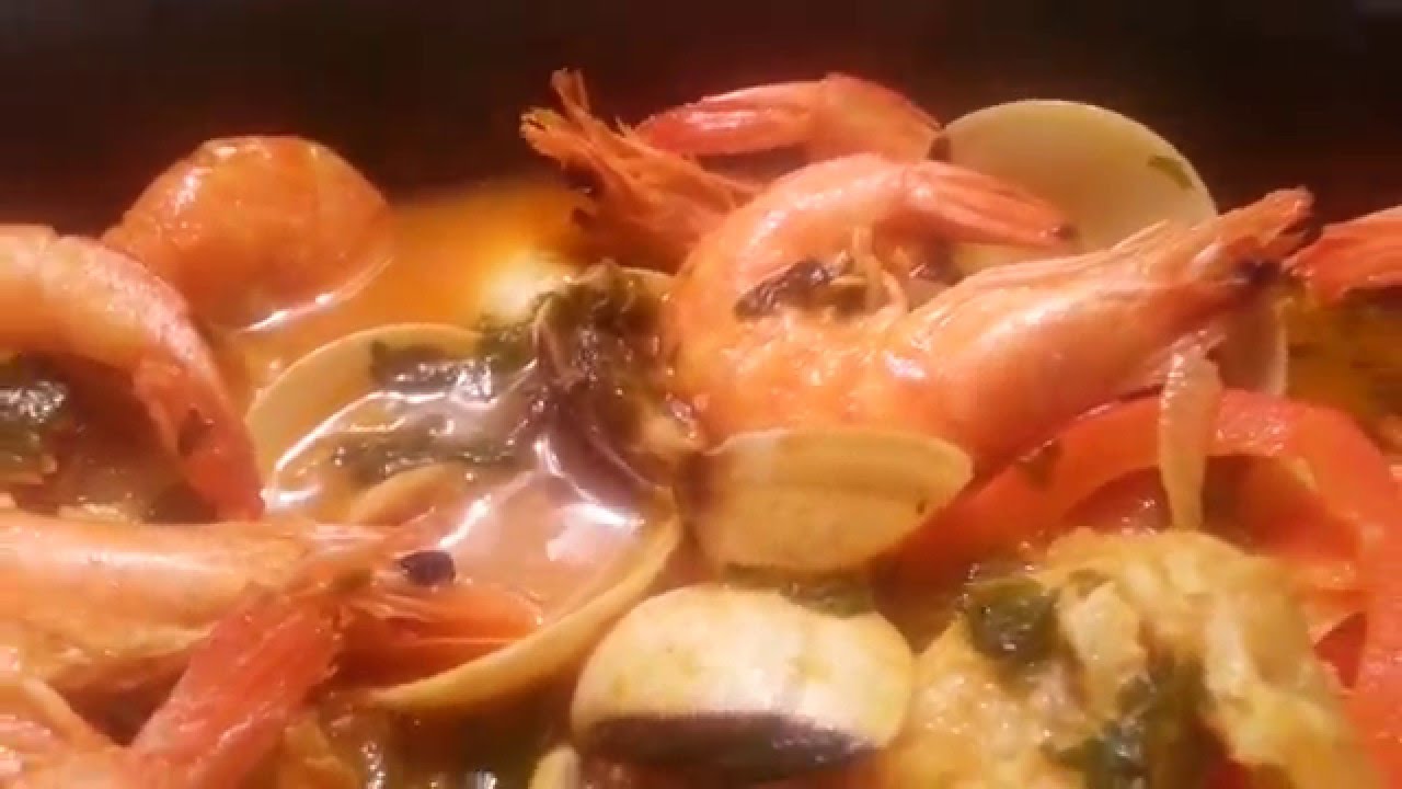 Cataplana de bacalhau com camarão