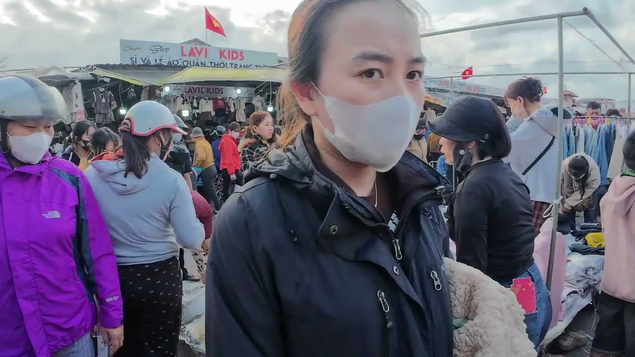 Tết Huế Hình ảnh bà con ở Nội Thành Hội Xuân
