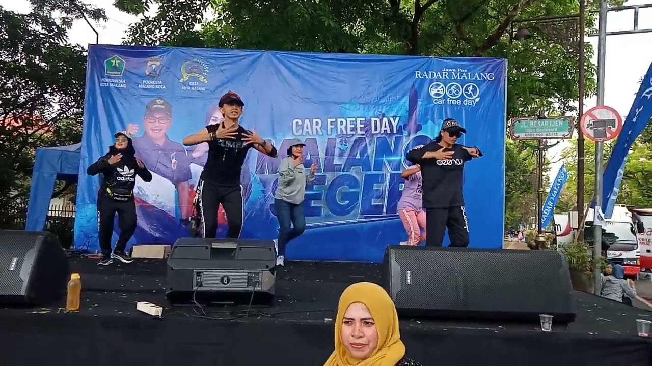 Senam Bersama Zin Sonny di CFD Ijen Malang