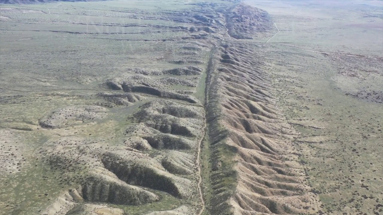 The Earthquake maker, San Andreas Fault shot from drone