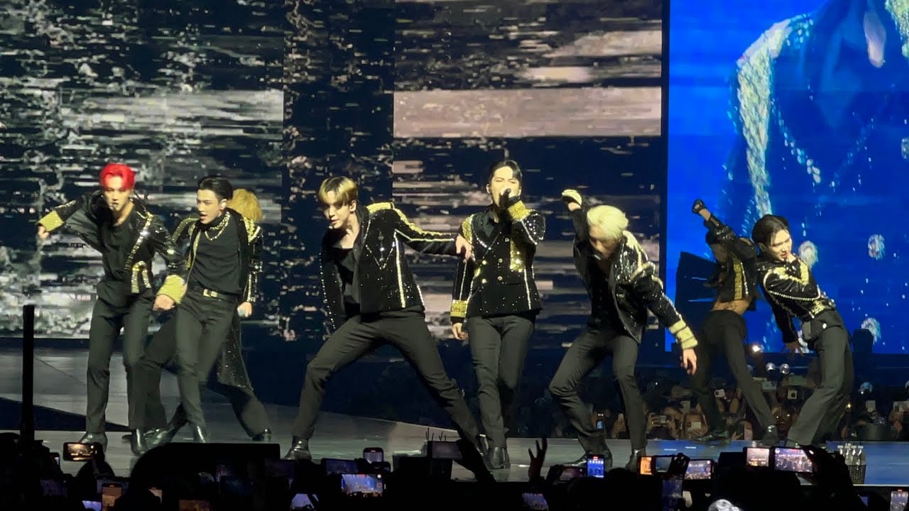 4K The Ring + HALA HALA (Ateez) The Fellowship: Break the Wall in Oakland 11/5/22