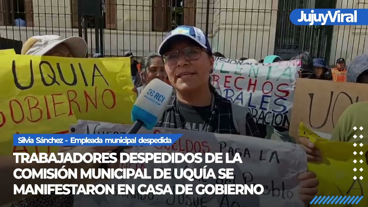 Trabajadores despedidos de la Comisión Municipal de Uquía se manifestaron en Casa de Gobierno
