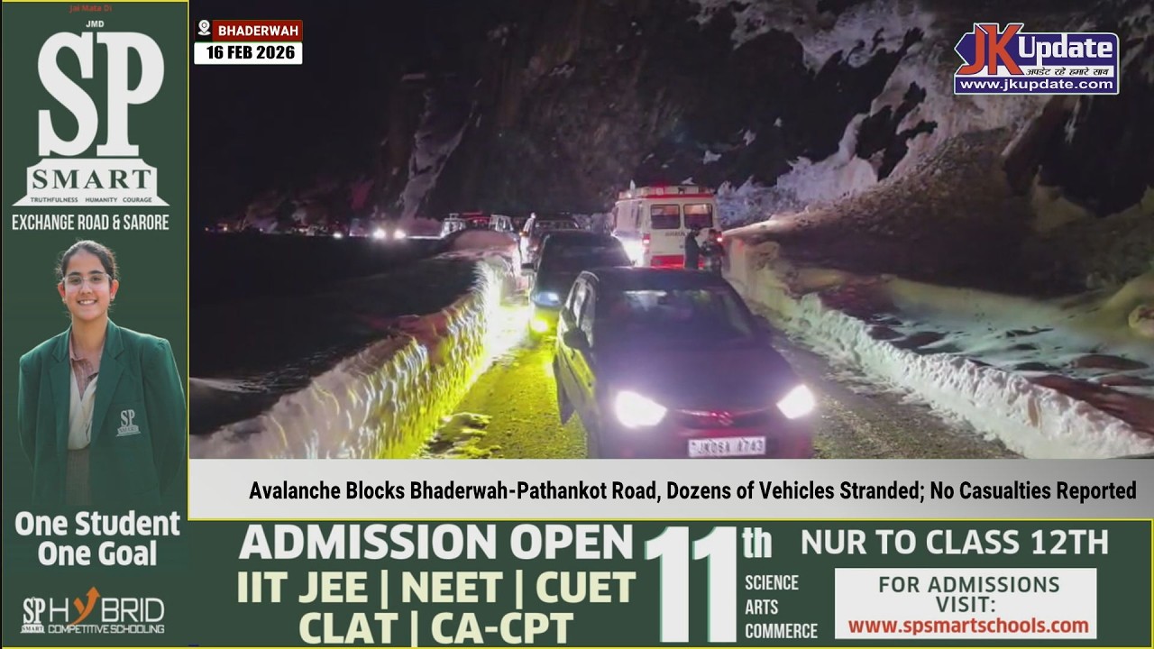 Avalanche Blocks Bhaderwah-Pathankot Road, Dozens of Vehicles Stranded; No Casualties Reported