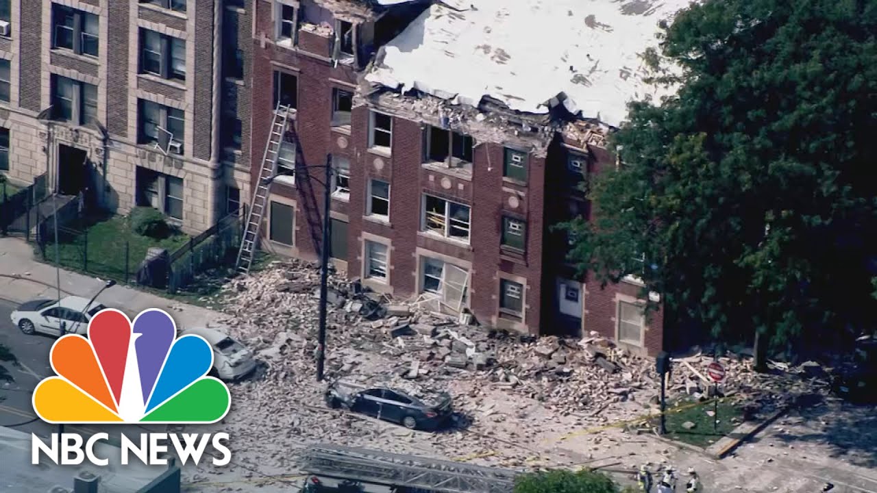 At Least Eight Injured In Chicago Building Collapse