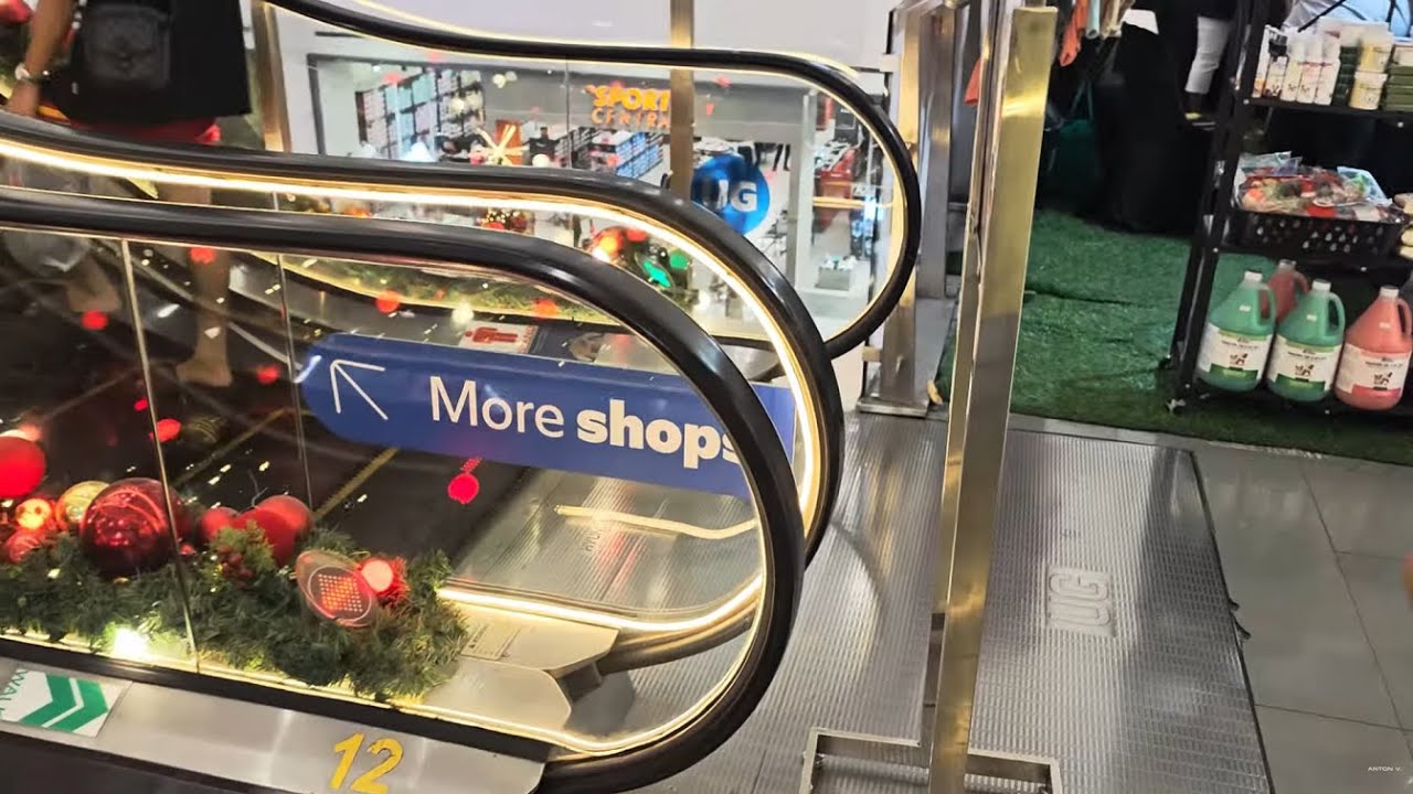 Philippines, SM SJDM shopping mall, 2X escalator