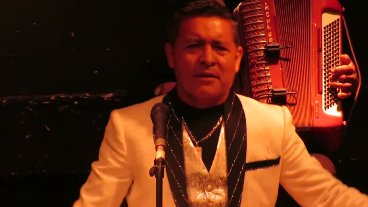 Forastero soy ,Huayno tradicional en vivo con DAVID SAUÑE