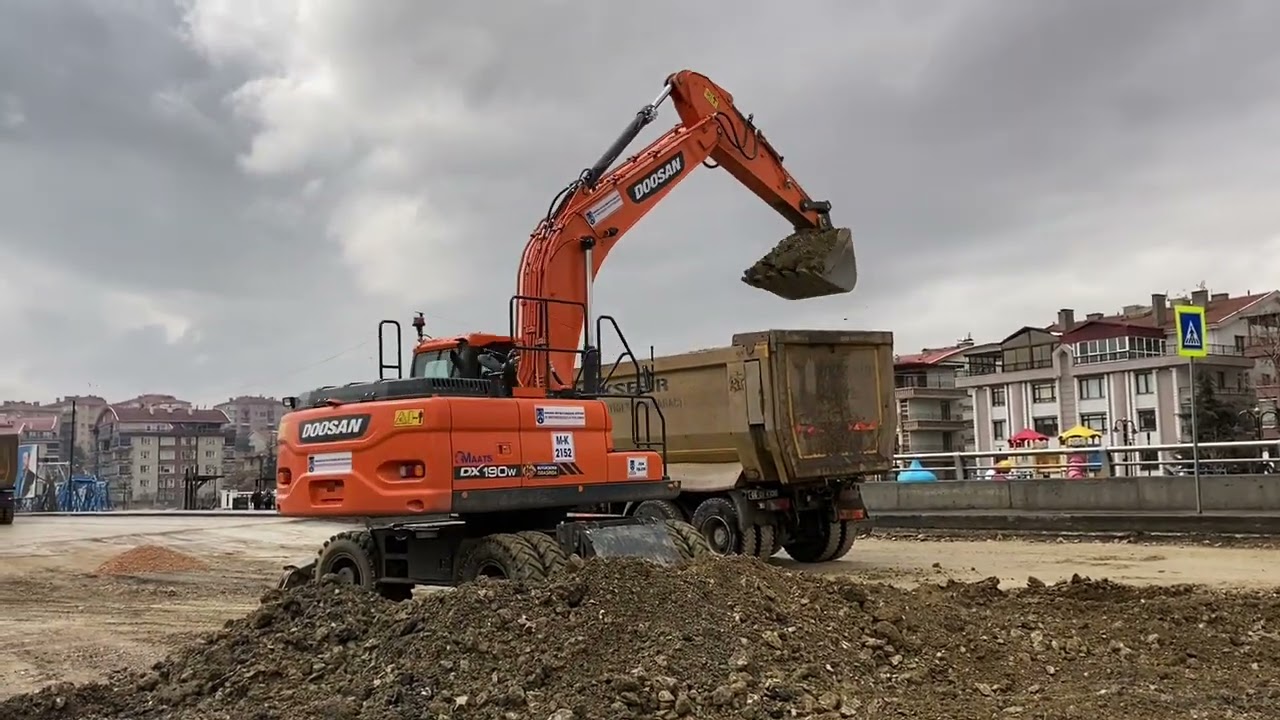 DOOSAN DX 190 W DOLGUYA HAZIRLIK YAPIYOR